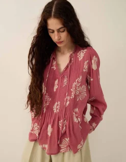East Krista Hand-Batik Floral Top Pink
