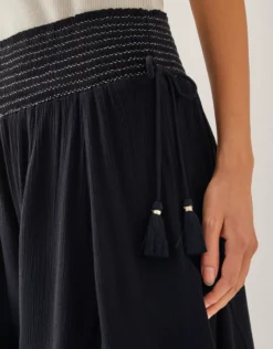 Heidi Metallic Shirred Shorts Black