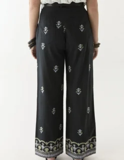 Maison Hotel Lolo Floral Straight-Leg Trousers Black