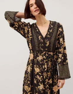 Rosaleigh V-Neck Floral Midi Dress Black