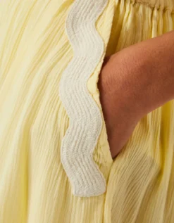 Sienna Ricrac Crinkle Shorts Yellow