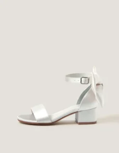 Two-Part Bow Heels Ivory