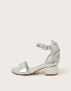 Two-Part Bow Heels Silver
